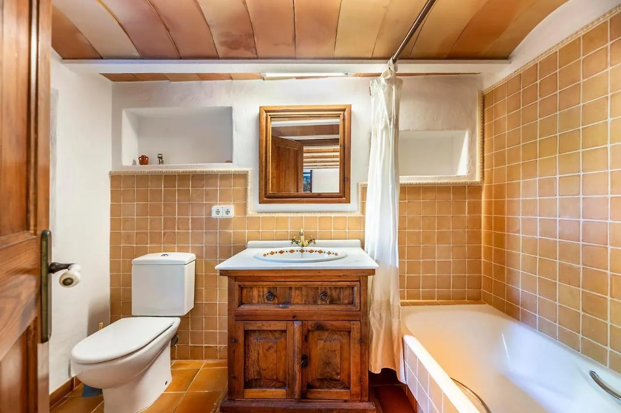 Cala De San Vicente  Beautiful 3 Bedroom Finca In San Vicent Cala De San Vicente (Ibiza)