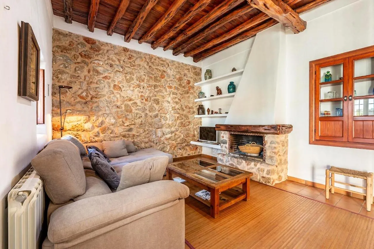 Beautiful 3 Bedroom Finca In San Vicent Cala De San Vicente  Hébergement de vacances Cala De San Vicente (Ibiza)