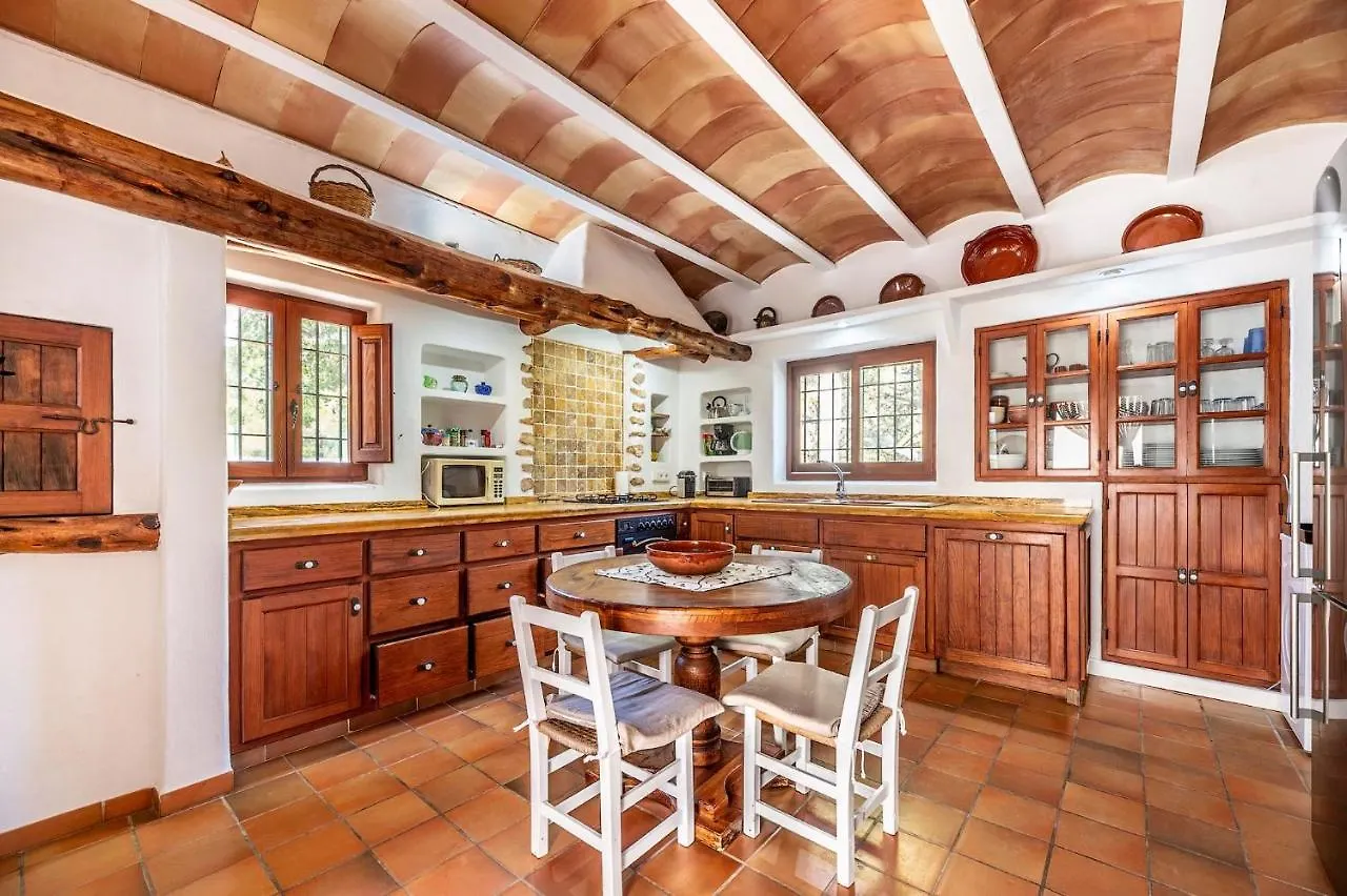 Beautiful 3 Bedroom Finca In San Vicent Cala De San Vicente